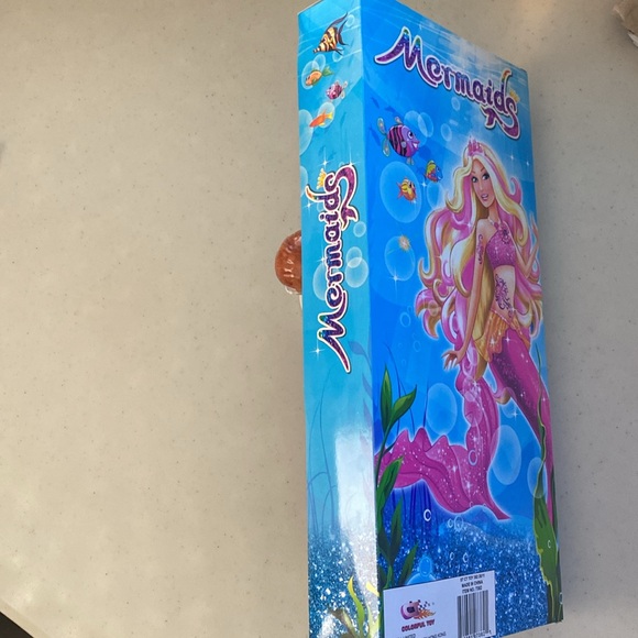 Mermaids Doll - Picture 4 of 8